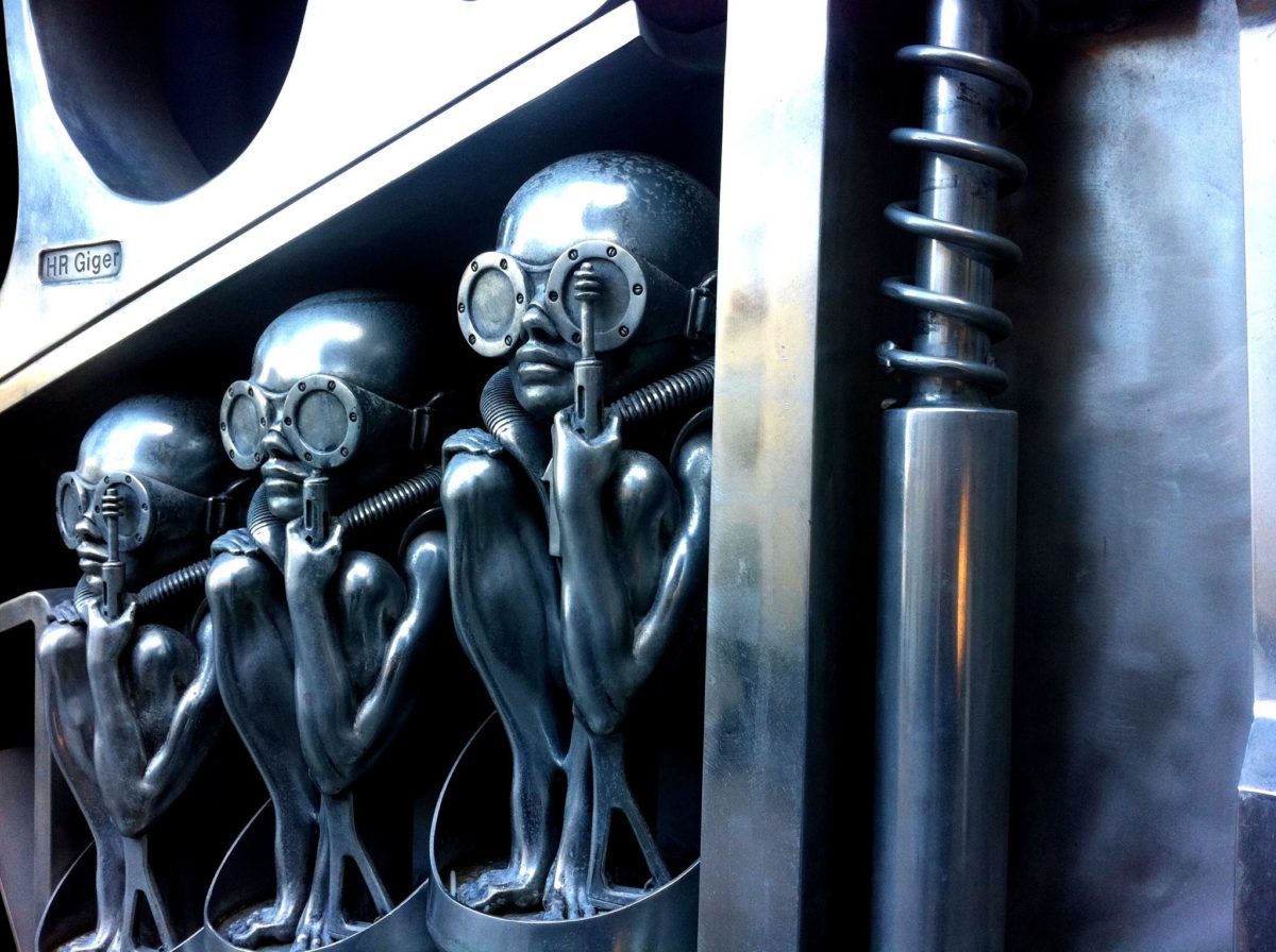 Sculpture musee H. R. Giger