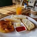 Petit déjeuner français a la Boulangerie-Pâtisserie de Samui