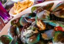 Moules Frites avec des frites fraiches belges au restaurant le New French Kiss a Koh Samui