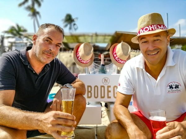 Fabrice et Gilles a la journée Bodega de La Bohemia sur Lamai Beach a Koh Samui