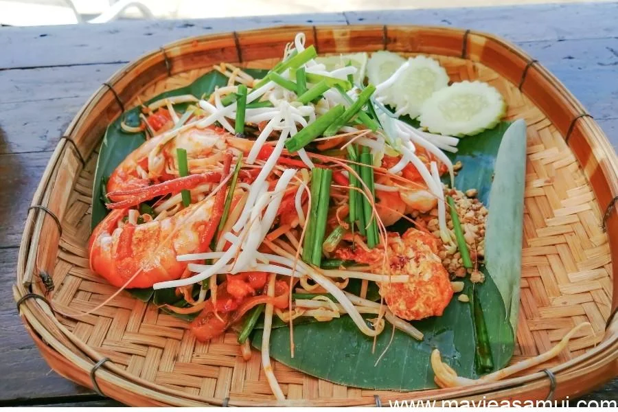 Thai Food, Pad Thai sea Food, Cafe de Cool nomme egalement The Vibe et aussi Relax Samui dans le nord de l'ile de Koh Samui a Ban Tai.