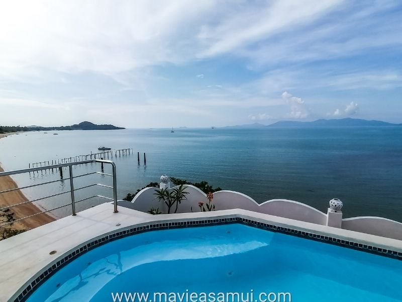 Vue panoramique depuis la piscine rooftop (toit-terrasse) de l'hotel Hacienda sur Fisherman's Village, Koh Samui