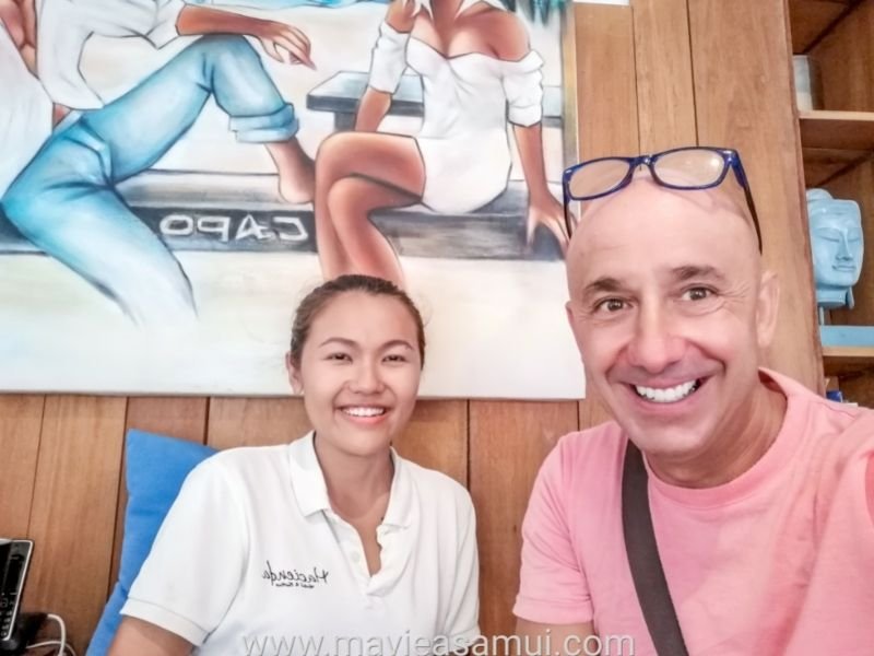 Da, manager de l'Hacienda et Bernie Samui