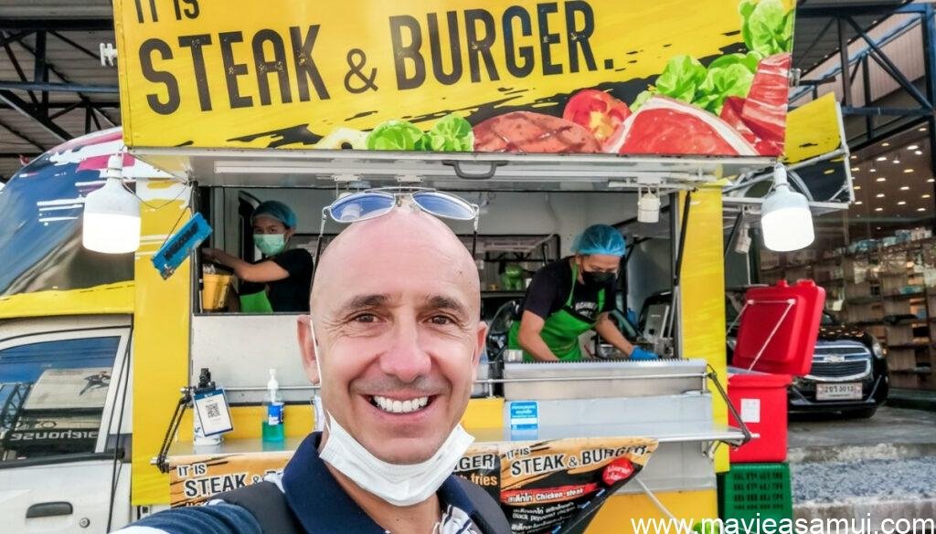 Burger a 1 euro chez It Is Steak And Burger, food truck a Koh Samui.