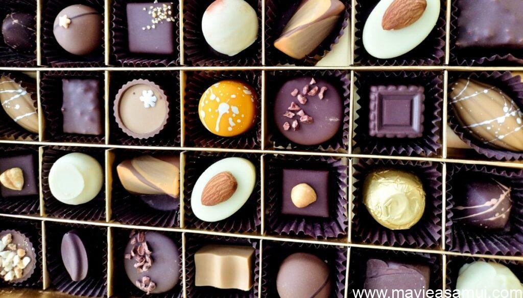 Boite de 35 pralines belges (Chocolats) by Rossini Ice Cream, Lamai, Koh Samui, Thaïlande.