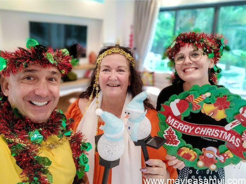 Décoration des villas vacances pour Noel par l'agence VPI Pacific a Koh Samui, Thaïlande.