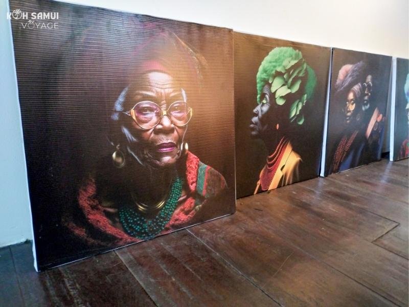 Tableaux. La boutique en rez-de-chaussée propose des meubles contemporains ainsi que des objets de décoration. A l'étage se trouvent 3 pièces avec du mobilier contemporain.