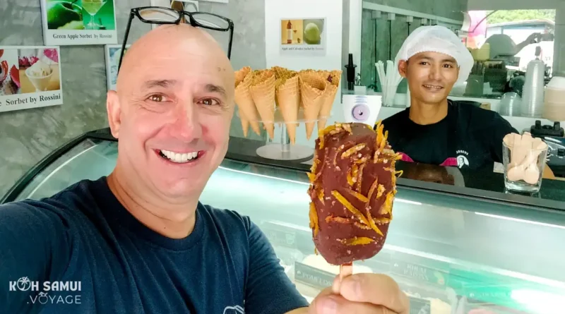 Croquez dans les délicieuses glaces MagNice chez Rossini Ice Cream le glacier à Koh Samui, Thaïlande.