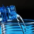 L’eau Potable en Thaïlande : Tout ce que Vous Devez Savoir Avant de Partir à Koh Samui