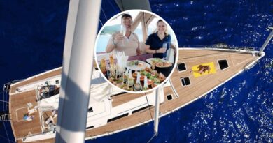 Aello Yachting, le plus grand et plus luxueux voilier de Koh Samui pour des excursions dans l'archipel d’îles en Thaïlande du sud.