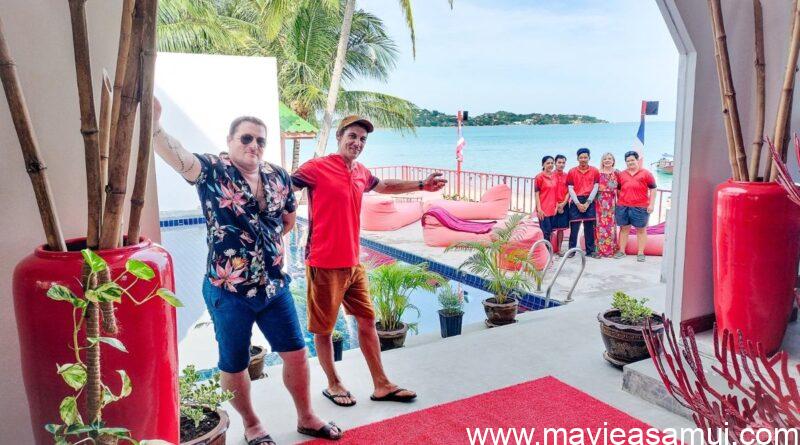 Le Red Elephant Beach Club sur Lamai Beach à Koh Samui en Thaïlande du sud avec plage privée, bar, restaurant, piscine et événements.